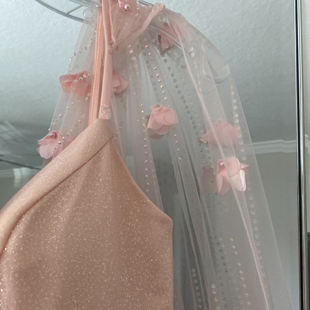 Formal gown/dress - Picture 6 of 16